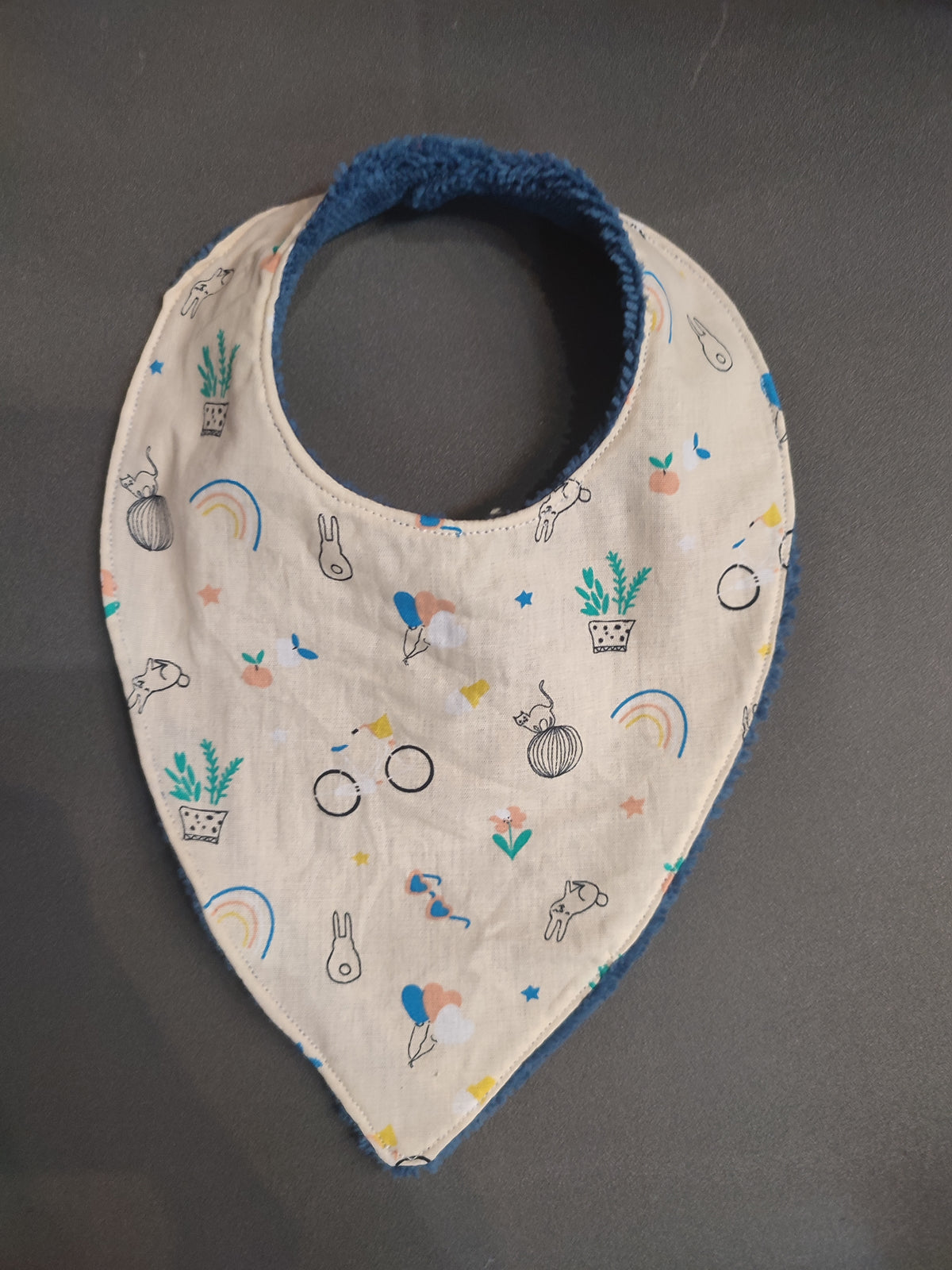 Bavoir bandanna pour bébé