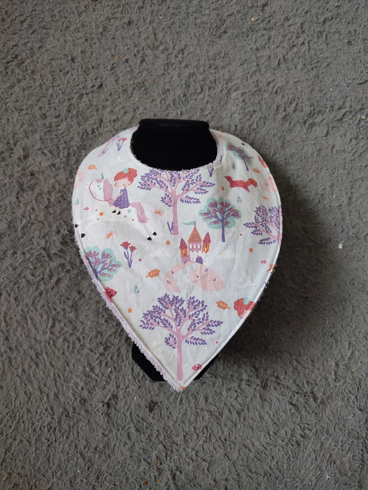 Bavoir bandanna pour bébé