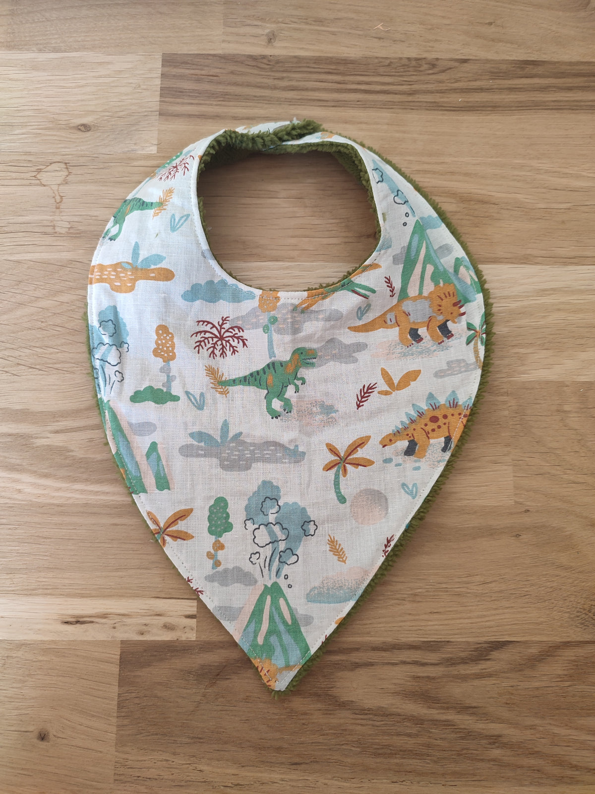 Bavoir bandanna pour bébé